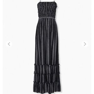 FOREVER 21 stripped maxi dress